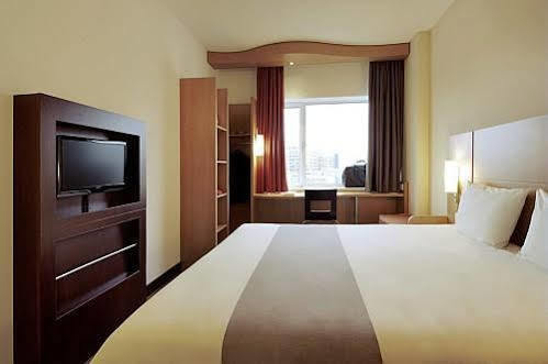 Ibis Besancon Marchaux Hotel Eksteriør billede